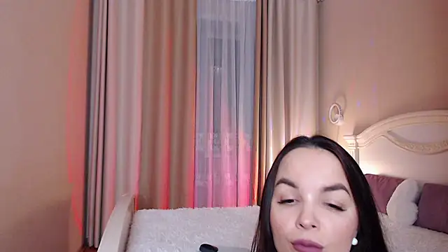 Snapshot of Avylew chatting on October 8, 8:46 pm Avylew online show from October 8, 8:46 pm
