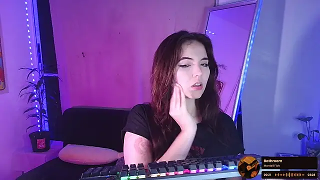 cherrybom969 online show from September 14, 3:04 am