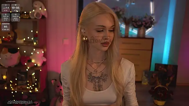 ManiFreyja online show from April 27, 8:28 pm