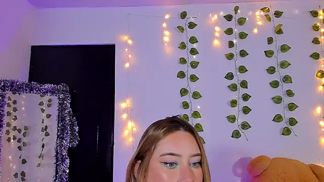 JanneKim online show from March 10, 1:04 pm