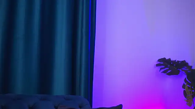 DeniseDevilles online show from June 6, 9:54 pm