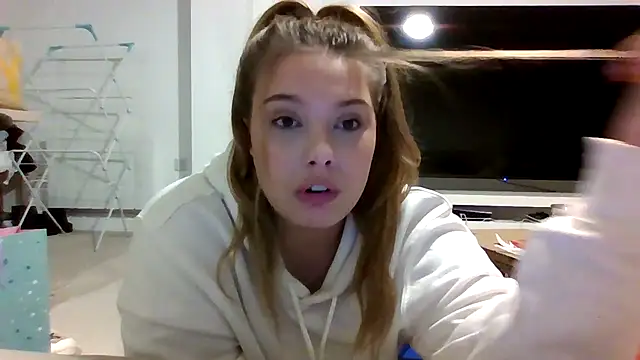 Krystal Tx online show from October 31, 7:07 pm