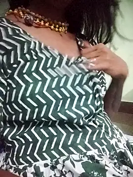 aadhini01 online show from October 6, 10:03 pm