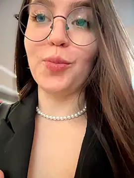 meow girl online show from March 14, 12:28 pm