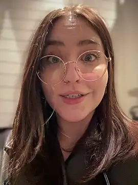 meow girl online show from October 3, 3:50 pm