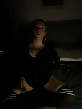 Stoner BarbieXX online show from April 17, 9:50 pm