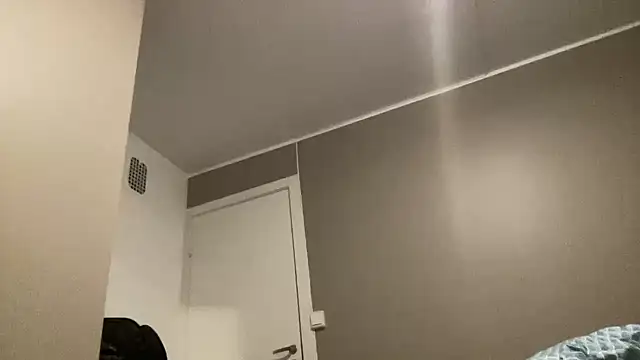 brithneysquirt online show from March 12, 7:27 pm