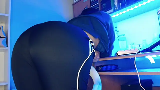 DirtyDi97 online show from November 12, 2:04 pm