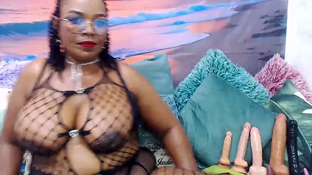 MATURExxxASS online show from April 27, 3:03 am