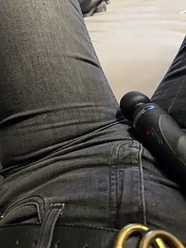 Ana-05 online show from October 30, 7:37 pm