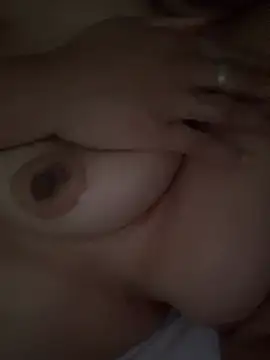 vanilla chocolate23 online show from August 9, 9:57 am