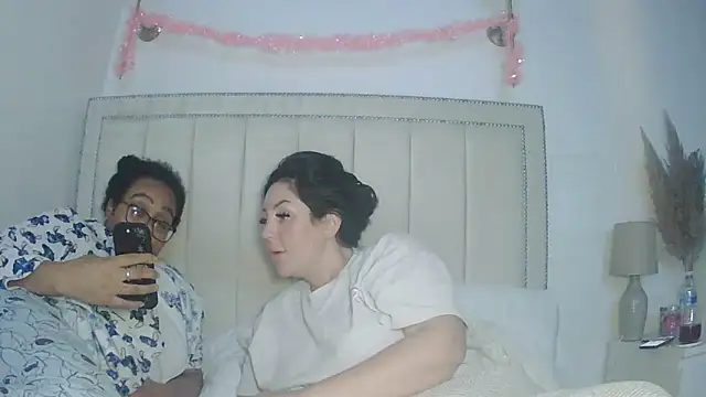 vanilla chocolate23 online show from November 17, 7:58 pm