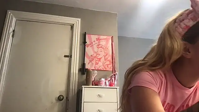 lexybabyxo online show from January 8, 1:37 pm