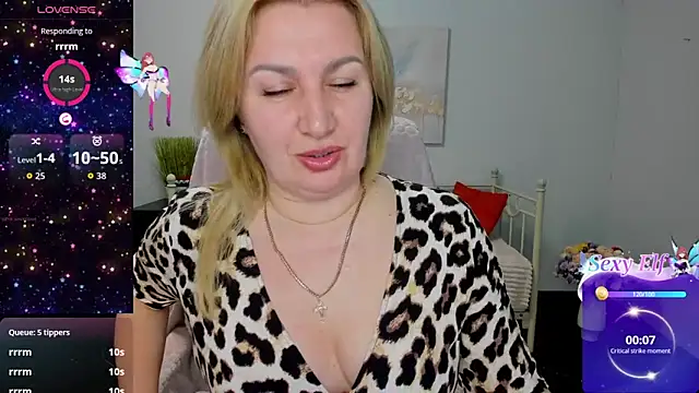 Lili Crossi online show from April 25, 6:05 am