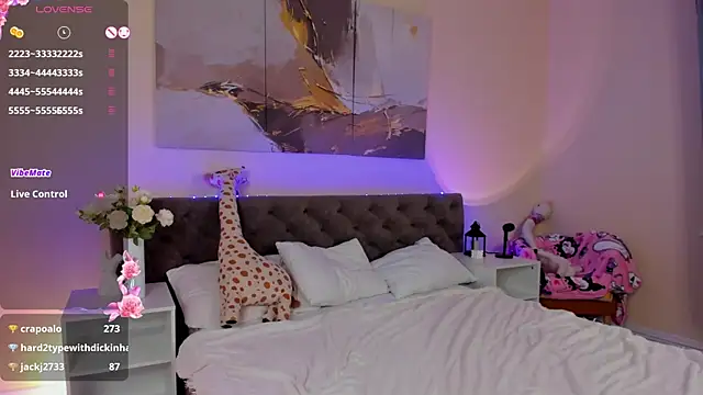 Linablueeyed online show from April 25, 1:41 pm