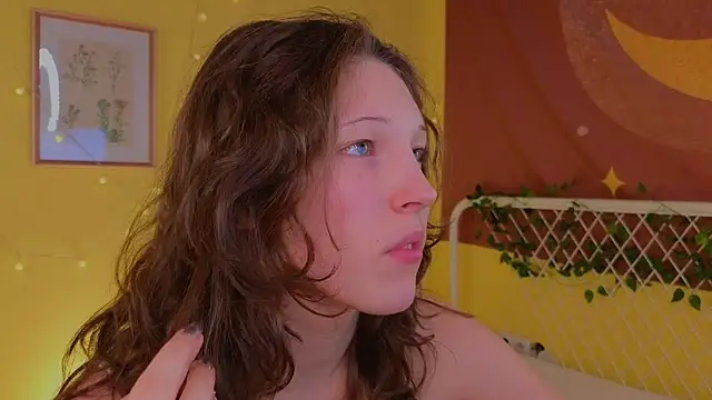 lea belle  online show from December 4, 6:19 pm