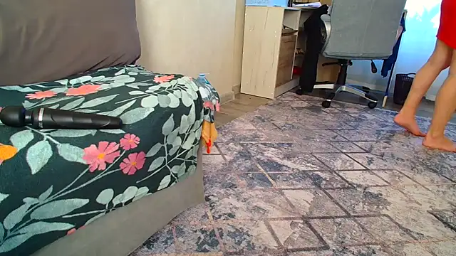 Brionia online show from April 27, 5:48 am