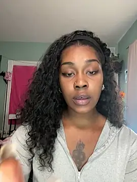 ebonycatlisaaaalime online show from April 21, 7:21 pm