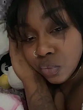Snapshot of ebonycatlisaaaalime chatting on September 26, 2:47 pm ebonycatlisaaaalime online show from September 26, 2:47 pm