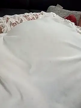 modenq online show from March 14, 8:10 pm