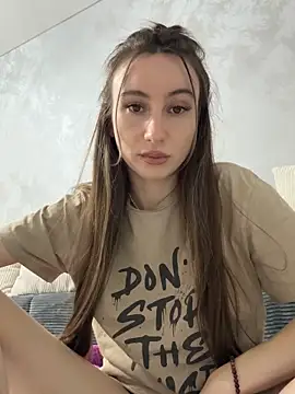 viviandaimond1 online show from November 17, 7:25 pm