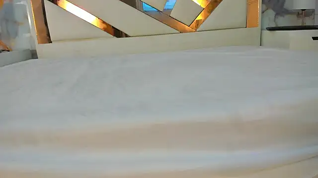 KarinaSimonz online show from April 25, 7:44 pm