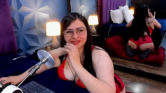 NicoleJonss online show from April 23, 3:36 am