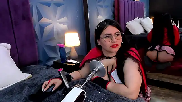 NicoleJonss online show from April 28, 3:10 am