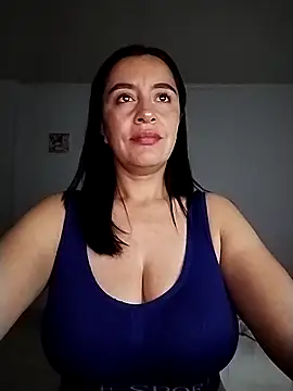 hailey85 online show from April 21, 12:36 am