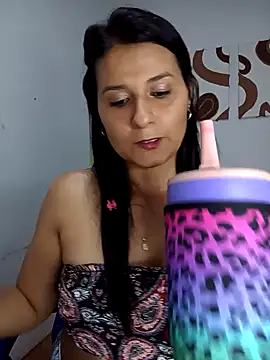 elena jonees online show from March 26, 8:43 pm