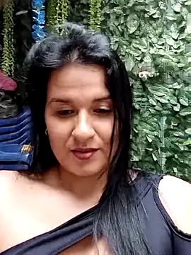 elena jonees online show from April 24, 9:06 pm