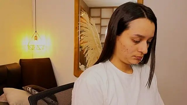 Hannah williams1 online show from January 17, 2:52 am