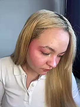 Naiara Sex  online show from April 25, 7:22 pm