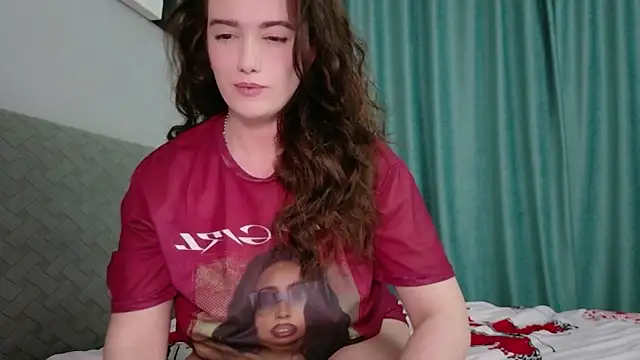 ElizaaXO online show from March 18, 5:40 pm