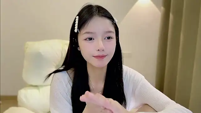 xiaodaibabyy online show from October 11, 3:15 pm