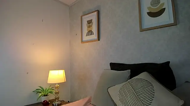 Caroline dh online show from November 14, 11:43 am