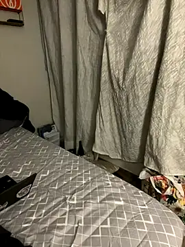 AleFantasy0001 online show from October 21, 4:27 am