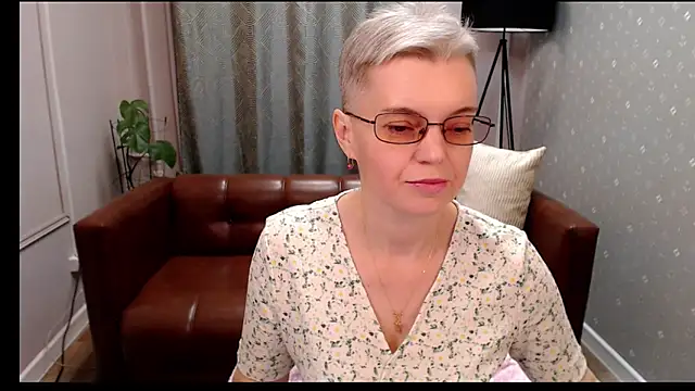 Cutie Erikaa1 online show from November 9, 10:22 am