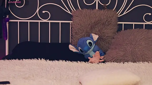 MissLilaa online show from November 25, 4:20 pm