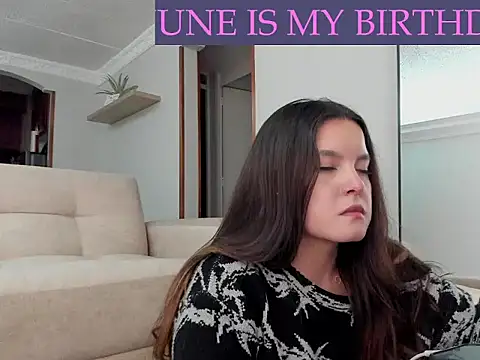 AmandaCallum online show from June 13, 3:04 am