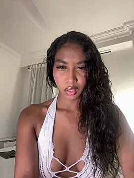 IamCrystal2 online show from April 23, 1:46 am