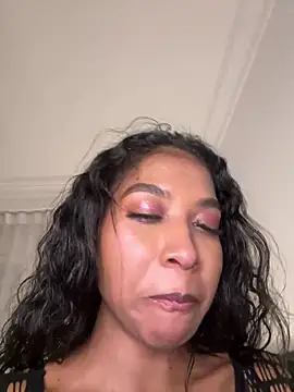 IamCrystal2 online show from April 26, 11:35 pm