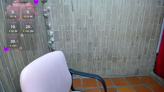 solyeria online show from December 21, 4:17 am