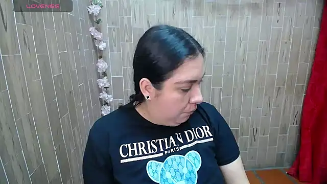 solyeria online show from April 28, 2:27 am