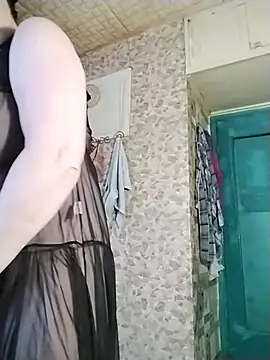 Holly-69 online show from April 23, 12:29 pm