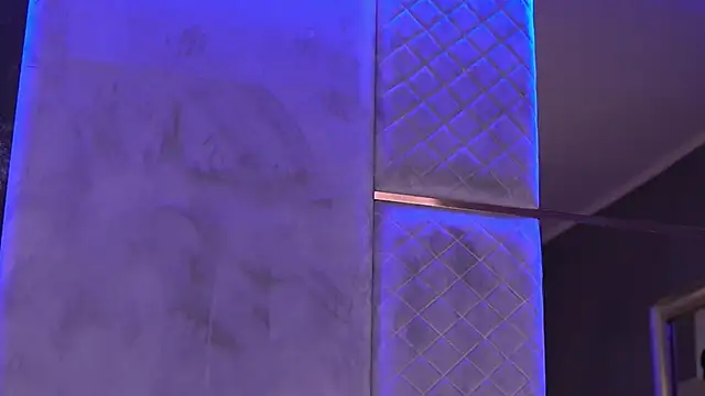 SelenaFrost online show from April 25, 12:41 pm