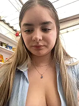 imlindapink online show from July 24, 7:11 pm