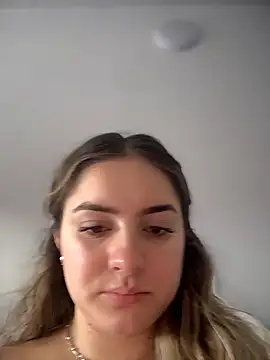 imlindapink online show from November 14, 4:40 pm