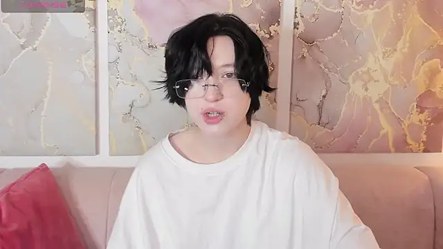 fiamoory online show from January 19, 1:24 am