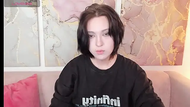 fiamoory online show from April 23, 1:14 am